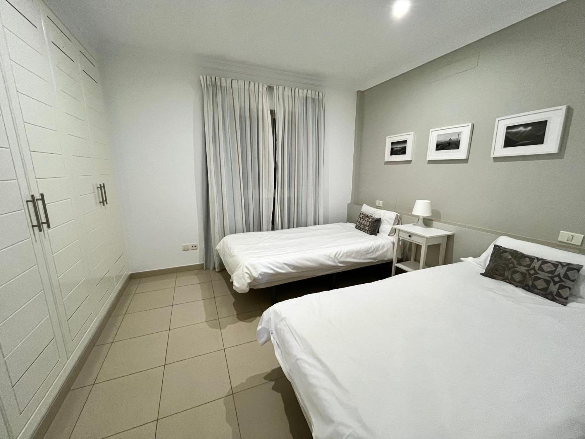 Costa Azul Apartments - 2B プエルト・デ・モガン エクステリア 写真